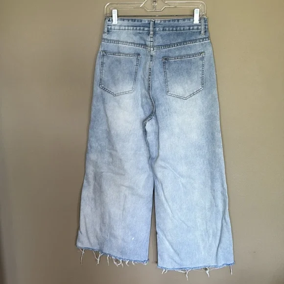 ๐ Trendy & Stylish High-Waisted Faded/Distressed Wide-Leg Jeans- Sz 28 - Picture 5 of 14